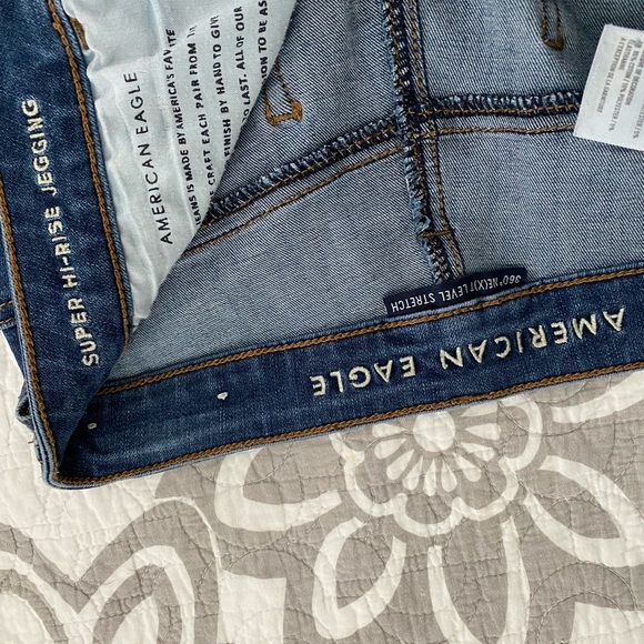 American Eagle Super Hi Rise Jegging - Picture 3 of 4